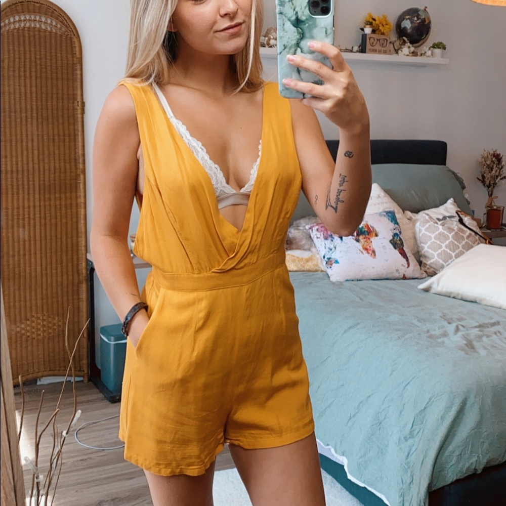 Beautiful Yellow Jumper